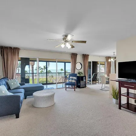 Gulf-View Condo With Resort-Style Amenities Condo